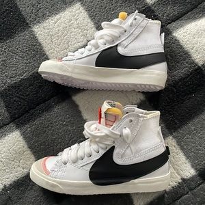 Nike Blazer mid 77’ Jumbo